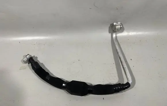 Porsche Panamera (971) Air conditioning (A/C) pipe/hose 971260707N