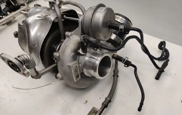 Ford Mustang VI Turbo FR3E9G438CB FR3E6K679DB