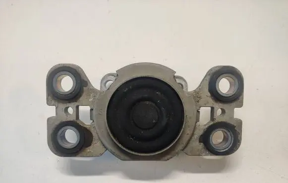 Volvo V60 Engine mount bracket 31316876