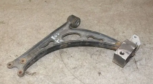 Volkswagen Eos Front lower control arm/wishbone 1K0407153G