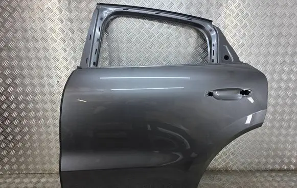 Porsche Cayenne (9Y0 9Y3) Rear door 9Y3833311