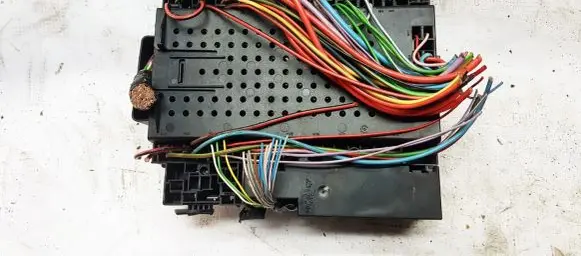 Volvo S80 Fuse box set 9162316 SAEJ94500
