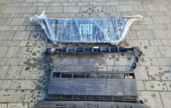 Fiat Ducato ACC Distronic radar sensor grill/trim 1315077070