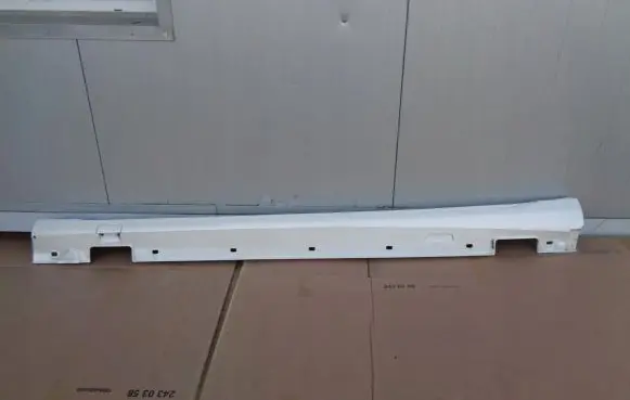 Mercedes-Benz E W212 Sill A212690XX40
