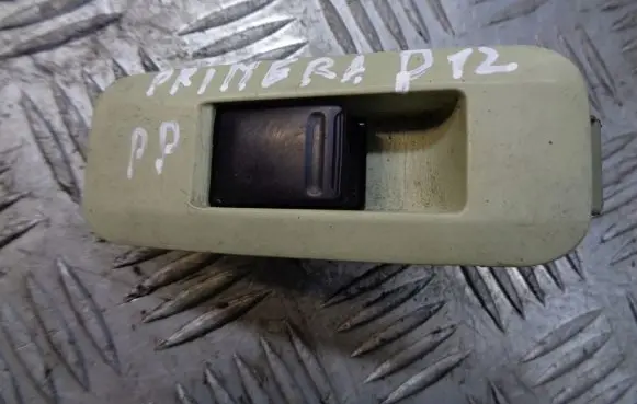 Nissan Primera Quarter vent window switch 25411-AV600