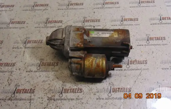 Mercedes-Benz B W245 Starter motor A0061510301