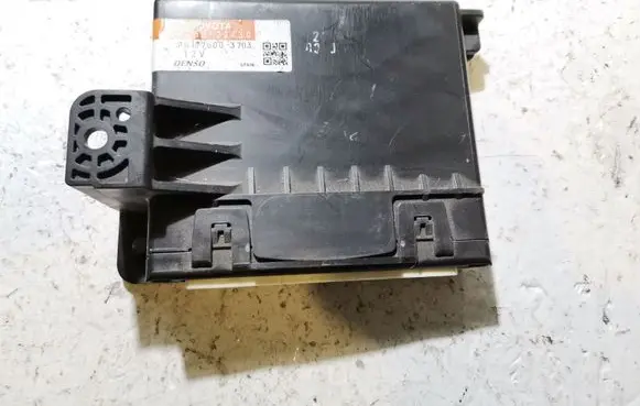 Toyota Auris 150 Other control units/modules 8865002430
