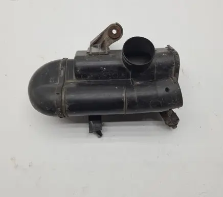 Audi 80 90 B3 Intake resonator 