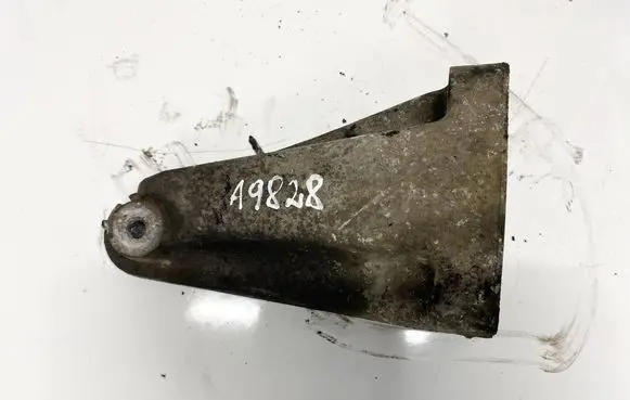 Mercedes-Benz C AMG W204 Engine mounting bracket a6462230704