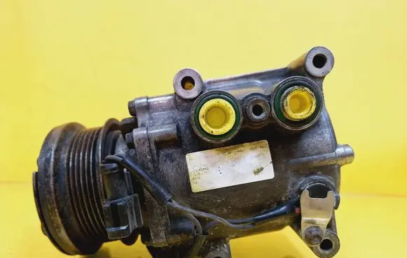 Ford Fiesta Air conditioning (A/C) compressor (pump) 
