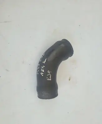 BMW 5 E39 Intercooler hose/pipe 2247903