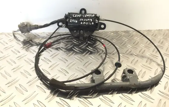 Engine bonnet/hood lock/catch