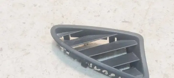 Volkswagen Tiguan Rear air vent grill 5N0819705B