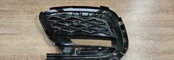 Chrysler Pacifica Front fog light trim/grill 6WF69TRMAC 94492 49795A