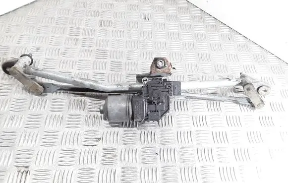 Audi A4 S4 B7 8E 8H Front wiper linkage 8E2955119A