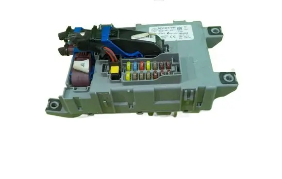 Opel Combo D Fuse box set 28340959 BEZPIECZNIKOW