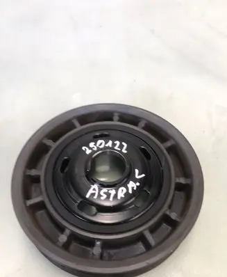 Opel Astra L Crankshaft pulley 9821624380