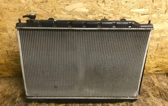 Nissan Murano Z50 Coolant radiator