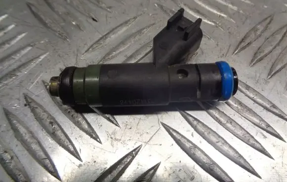 Dodge Stratus Fuel injectors set 04891573AB