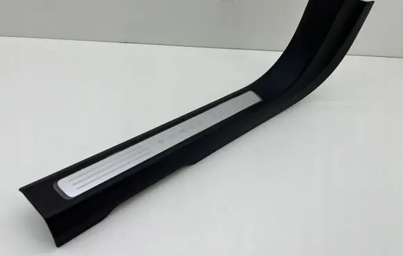 Volvo S90, V90 Front sill trim cover