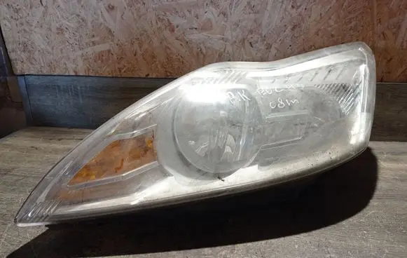 Ford Focus Headlight/headlamp