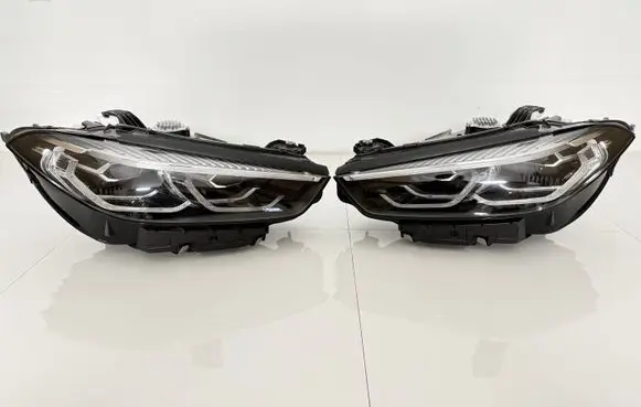 BMW 8 G14 Headlights/headlamps set 8739579 8739580 LE16A6387