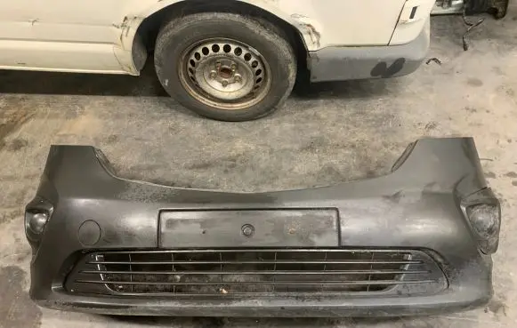 Opel Vivaro Front bumper