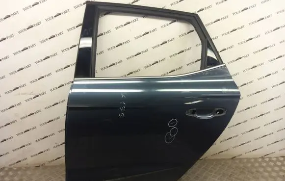 Seat Arona Rear door