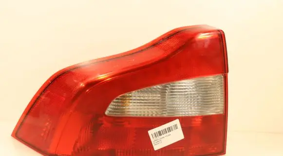Volvo S80 Rear/tail lights E1THK166