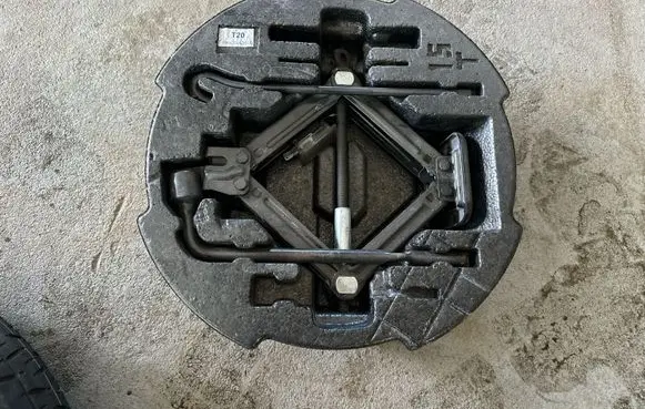 KIA Ceed Lift Jack 09100A2000
