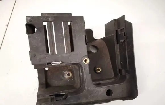 Volkswagen Golf V Fuse box cover 1k0907361b