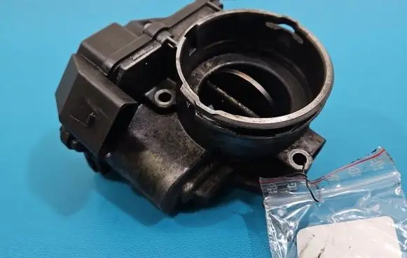 Volkswagen PASSAT B6 Throttle body valve 03G128063A IMPRK1564363