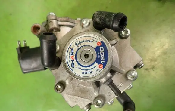 Mazda 5 LP gas reducer 67R010951