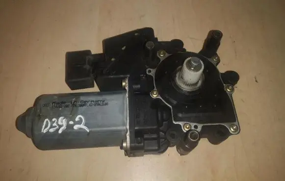 Audi A8 S8 D2 4D Door control unit/module 77430007 D392