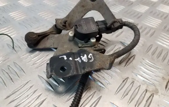 Mazda 6 Headlight/headlamp level sensor