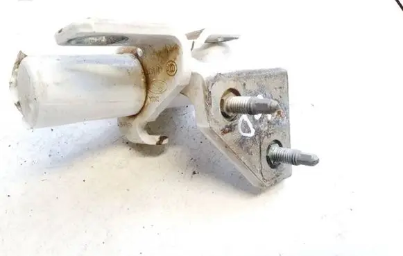 Ford Mondeo MK IV Rear door lower hinge