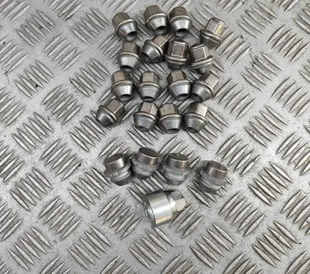 Nuts/bolts