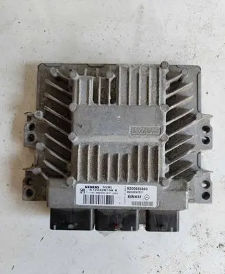 Renault Megane II Engine control unit/module S122326109A