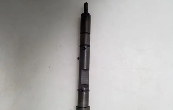 Audi A6 S6 C5 4B Fuel injector 059130201A