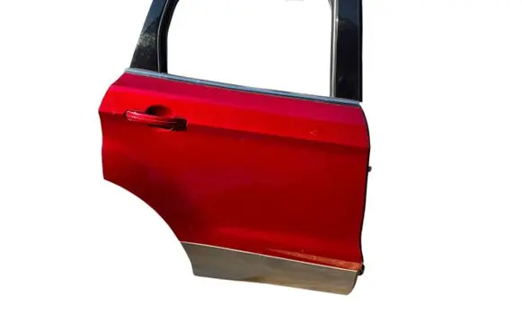 Ford Kuga II Rear door