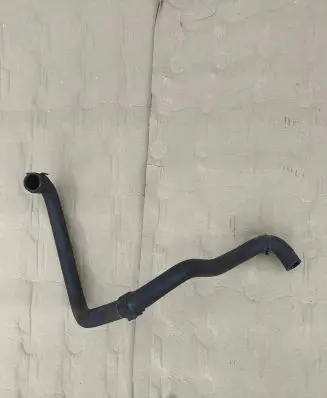 Mercedes-Benz C W204 Engine coolant pipe/hose
