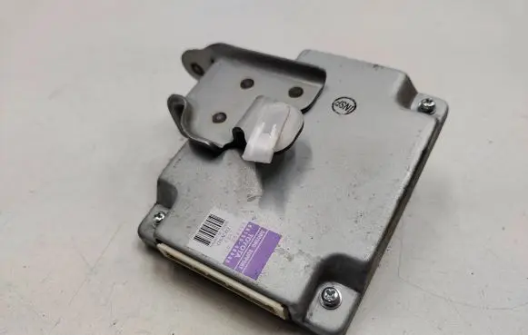 Lexus RX 450H Other control units/modules 8815048040