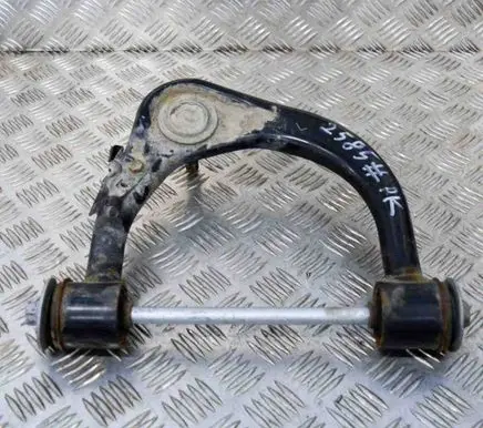 Toyota Hilux (AN10, AN20, AN30) Front lower control arm/wishbone