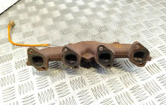 Nissan Juke I F15 Exhaust manifold