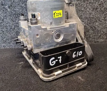 Volkswagen Golf VII ABS Pump 5Q0614517CF