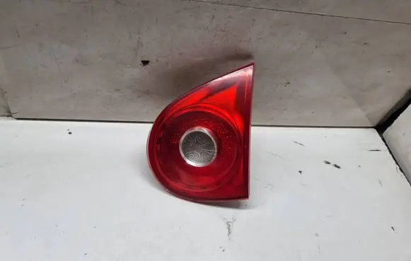 Volkswagen Golf V Tailgate rear/tail lights 89031778