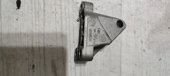 BMW X3 F25 Fuel pump bracket 8511628