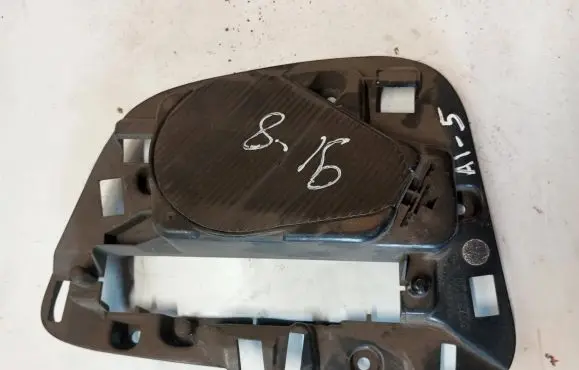 Volvo XC60 Dash center speaker frame 30781190