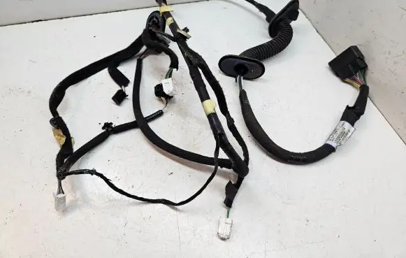 Renault Trafic III (X82) Front door wiring loom 241247927R