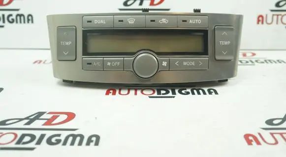 Toyota Avensis T250 Climate control unit 5590205060